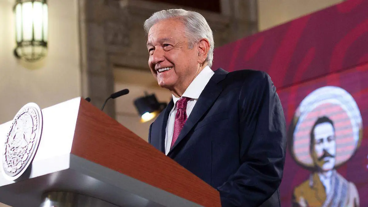 AMLO defiende nuevo decretazo para que opositores no puedan frenar obras